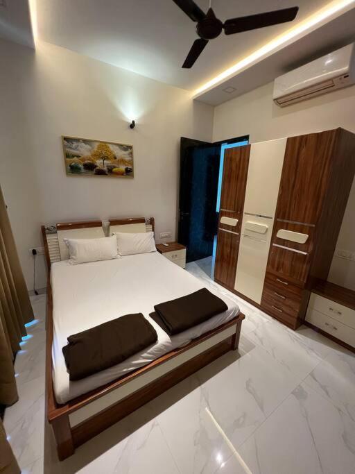 Stayhaven Starmount 4Bhk & Pool مومباي المظهر الخارجي الصورة