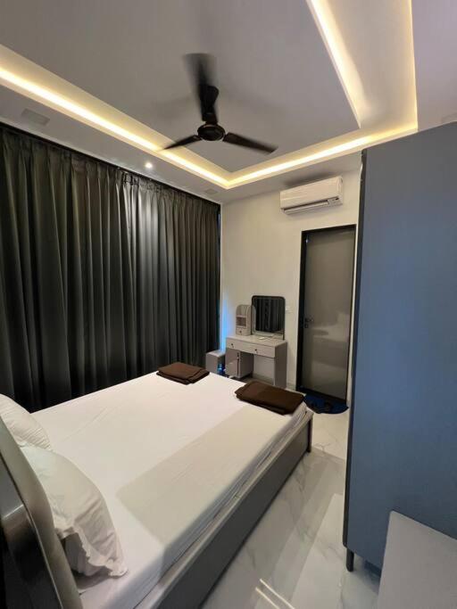 Stayhaven Starmount 4Bhk & Pool مومباي المظهر الخارجي الصورة